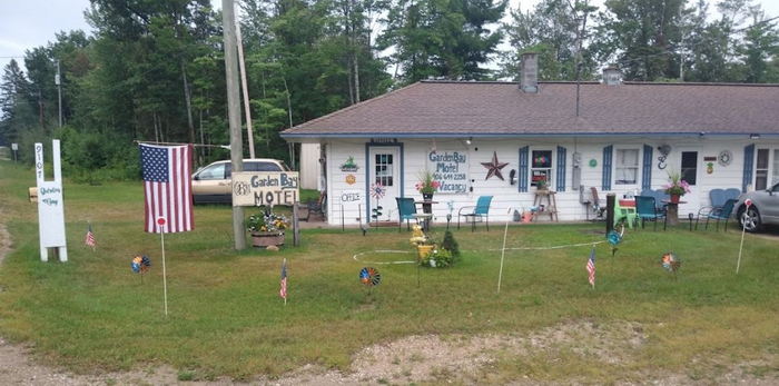 Garden Bay Motel - Web Listing (newer photo)